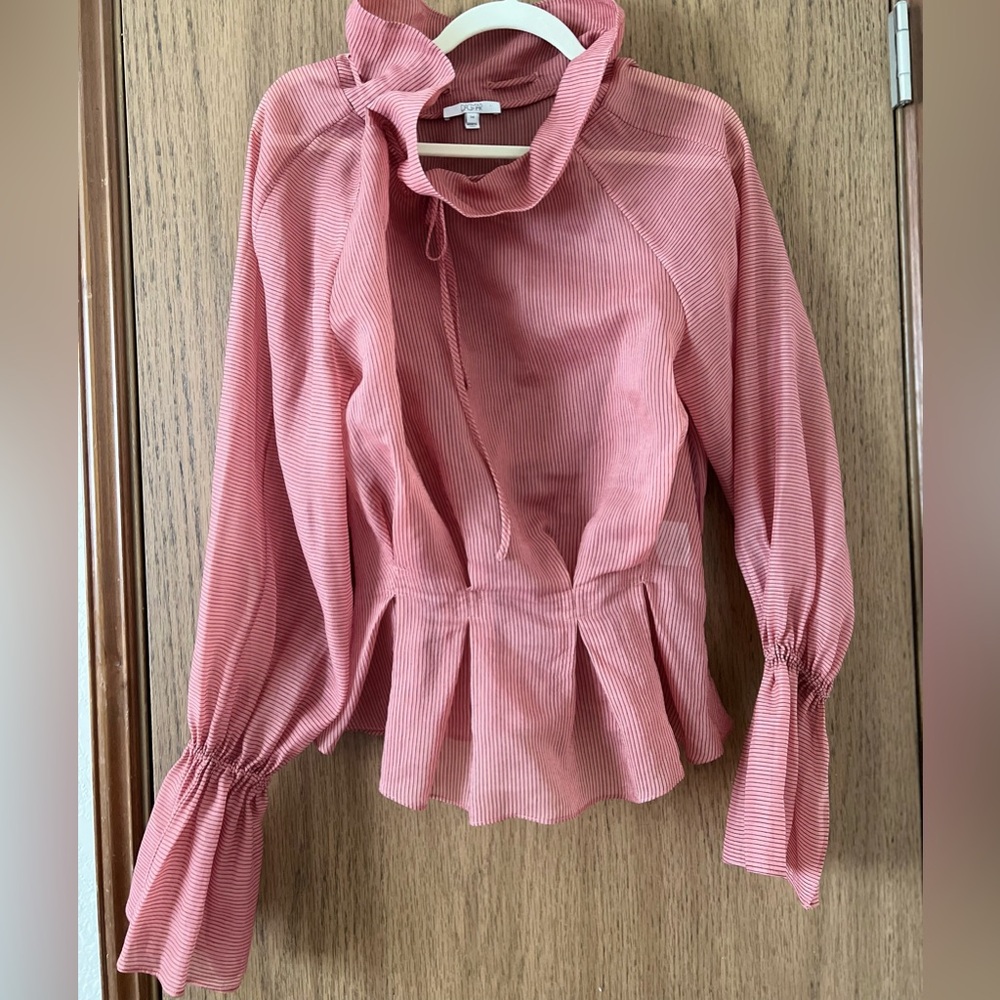 Designer Dagmar tops